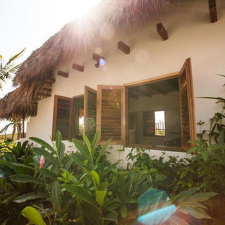 Hotel Paredon Surf House El Paredón Buena Vista Habitación foto